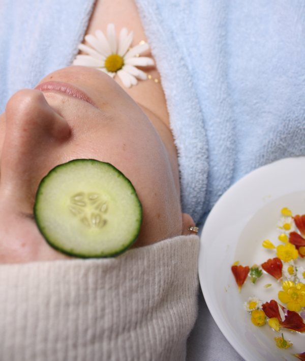 lady haveing massage/wellbeing therapy